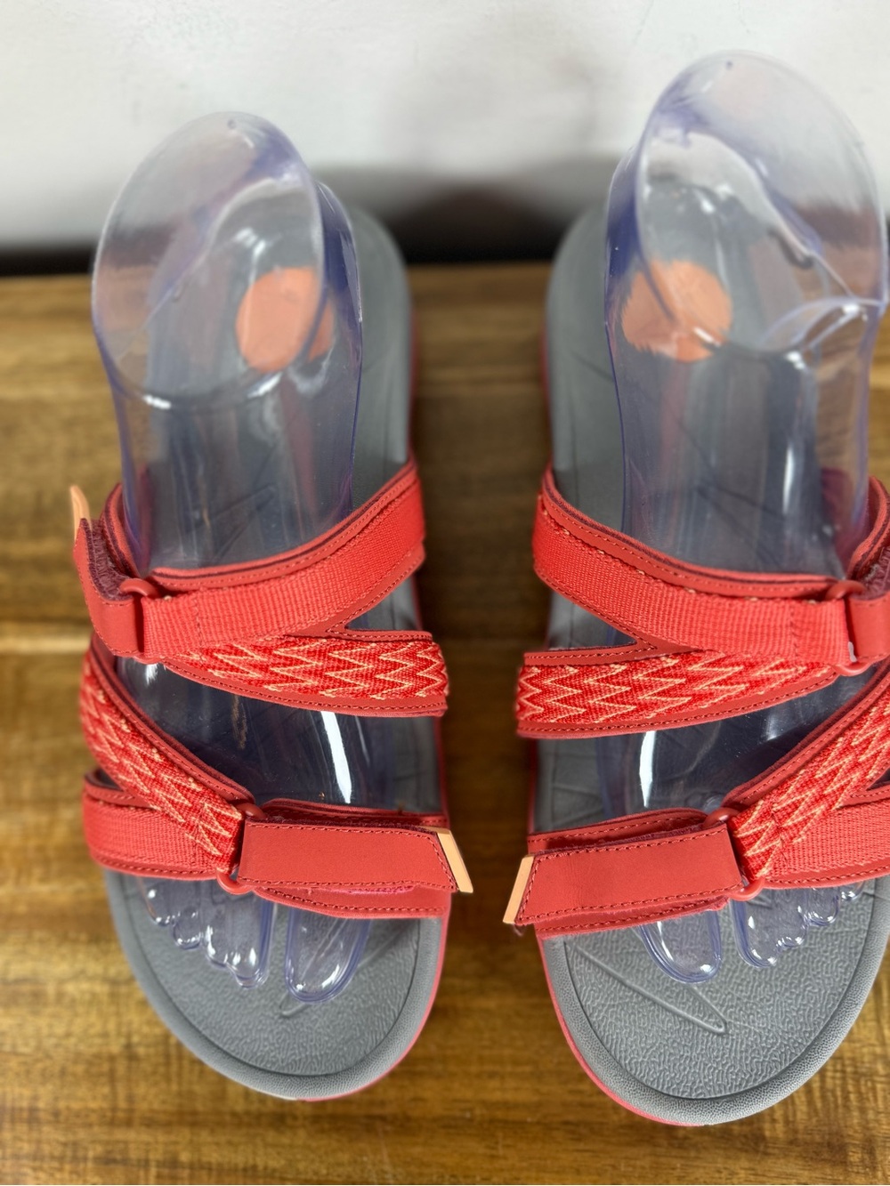 Vionic Orange Slip-on Crisscross Strapped Sandals Size 8 - Picture 3 of 14